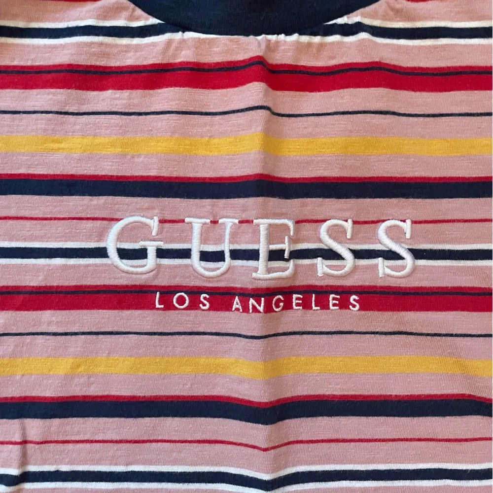 Vintage Guess Stripe Embroidered Striped Spell out Streetwear T Shirt Sz M ππ - Picture 6 of 12